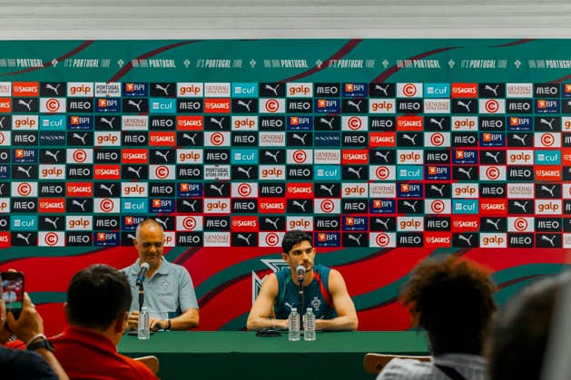 PORTUGAL NATIONAL TEAM PRESS CONFERENCE PORTUGAL NATIONAL TEAM PRESS CONFERENCE 25032026 CANCUN, QUINTANA ROO Photo of Spanish Roberto Martinez, coach of the Portugal National Soccer team and Goncalo Guedes, during a press conference at Cancun, Quintana Roo, Mexico prior to their friendly game against Mexico in the reopening of the Estadio Azteca of Mexico City Photo of Spanish Roberto Martinez, coach of the Portugal National Soccer team and Goncalo Guedes, during a press conference at Cancun, Quintana Roo, Mexico prior to the reopening of the Estadio Azteca of Mexico City PHOTO BY IMAGENSHOP CANCUN QUINTANA ROO MEXICO Copyright: xMIKIOxWATANABEx