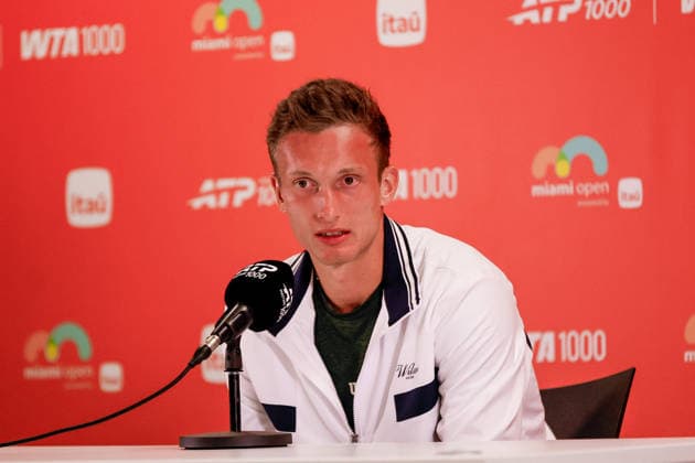 MIAMI GARDENS, FL - MARCH 25: Jiri Lehecka (CZE) speaks to the media after his men™s quarter-final singles match against Martin Landaluce (ESP) at the Miami Open on March 25, 2026, at Hard Rock Stadium in Miami Gardens, Florida,(Photo by Chris Arjoon Icon Sportswire) TENNIS: MAR 25 Miami Open EDITORIAL USE ONLY Icon2603250010102