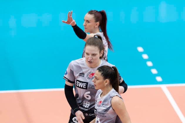 1 Volleyball Bundesliga Womens Playoffs Quarterfinals Schwarz Weiss Erfurt vs Allianz MTV Stuttgart Erfurt 25 03 2026 Lena Linke 6 Schwarz Weiss Erfurt center and Kinga Szücs 10 Schwarz Weiss Erfurt bottom 1 Volleyball Bundesliga Womens Playoffs Quarterfinals Schwarz Weiss Erfurt vs Allianz MTV Stuttgart Riethsporthalle Erfurt 25 03 2026 Copyright: xBEAUTIFULxSPORTS Duehringx