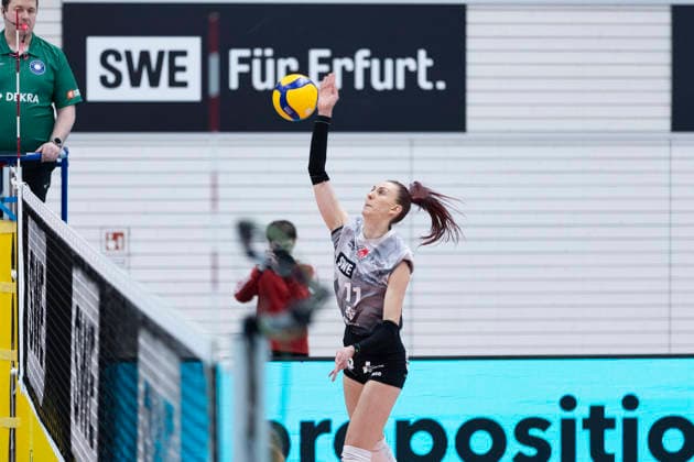 1 Volleyball Bundesliga womens playoffs quarter-finals Schwarz Weiss Erfurt vs Allianz MTV Stuttgart Erfurt 25 03 2026 Isabel KovaÄiÄ‡ 11 Schwarz Weiss Erfurt 1 Volleyball Bundesliga womens playoffs quarter-finals Schwarz Weiss Erfurt vs Allianz MTV Stuttgart Riethsporthalle Erfurt 25 03 2026 Copyright: xBEAUTIFULxSPORTS Duehringx