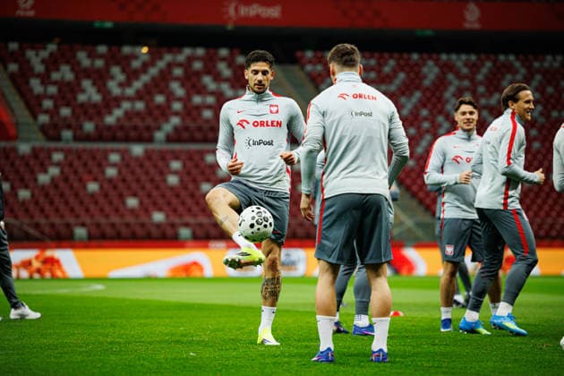 Jakub Moder seen during Official press conference, PK, Pressekonferenz and training of Polish National football team before World Cup 2026 play off semifinal game against Albania (Maciej Rogowski Ball Raw Images) Warsaw PGE Narodowy Poland Copyright: xMaciejxRogowskix maciejrogowski_trainingpoland_25032026-178