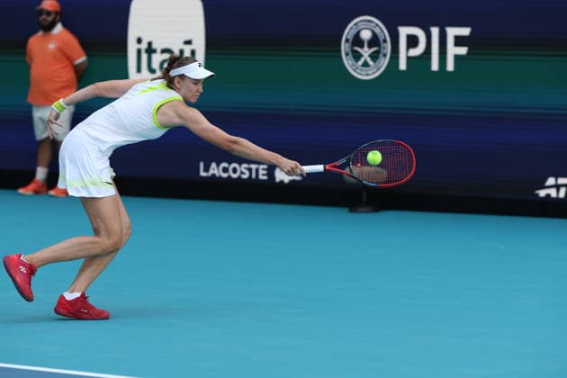 March 25, 2026, Miami Gardens, Florida, United States Of America: MIAMI GARDENS, FLORIDA - MARCH 25: Elena Rybakina of Kazakhstan defeats Jessica Pegula of the United States in their quarter final match on Day 9 of the Miami Open at Hard Rock Stadium on March 25, 2026 in Miami Gardens, Florida. ...People: Elena Rybakina Miami Gardens United States Of America - ZUMAs214 20260325_ada_s214_078 Copyright: xSMGx