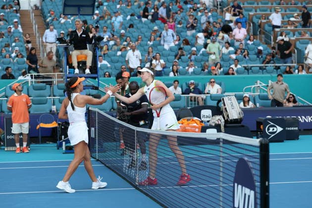 March 25, 2026, Miami Gardens, Florida, United States Of America: MIAMI GARDENS, FLORIDA - MARCH 25: Elena Rybakina of Kazakhstan defeats Jessica Pegula of the United States in their quarter final match on Day 9 of the Miami Open at Hard Rock Stadium on March 25, 2026 in Miami Gardens, Florida. ...People: Elena Rybakina 2026 Miami Open - Day 9  - ZUMAs214 20260325_ada_s214_121 Copyright: xSMGx