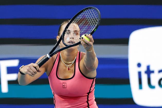 MIAMI GARDENS, FL - MARCH 25: Aryna Sabalenka in action during a women™s quarter-final singles match against Hailey Baptiste (USA) at the Miami Open on March 25, 2026, at Hard Rock Stadium in Miami Gardens, Florida,(Photo by Chris Arjoon Icon Sportswire) TENNIS: MAR 25 Miami Open EDITORIAL USE ONLY Icon2603250010117