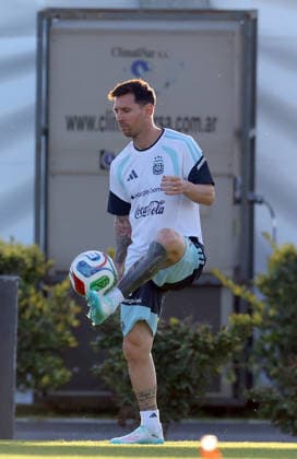 Argentina™s forward Lionel Messi R controls the ball during a training session in Ezeiza, Buenos Aires Province, on March 25, 2026, ahead of the FIFA World Cup 2026 friendly football matches against Mauritania and Zambia EZEIZA ARGENTINA Copyright: xALEJANDROxPAGNIx