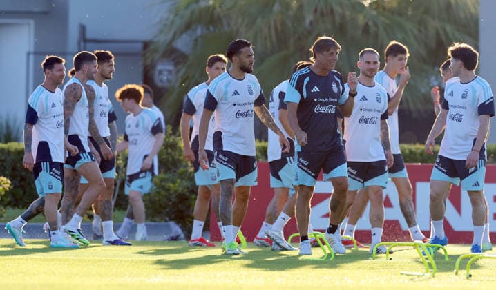 Argentina™s national team players take part in a training session in Ezeiza, Buenos Aires Province, on March 25, 2026, ahead of the FIFA World Cup 2026 friendlys football matches against Mauritania and Zambia EZEIZA ARGENTINA Copyright: xALEJANDROxPAGNIx