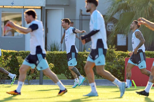 Argentina™s forward Lionel Messi C and teammates make excercises during a training session in Ezeiza, Buenos Aires Province, on March 25, 2026, ahead of the FIFA World Cup 2026 friendlys football matches against Mauritania and Zambia EZEIZA ARGENTINA Copyright: xALEJANDROxPAGNIx