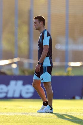 Argentina™s head coach Lionel Scaloni looks on during a training session in Ezeiza, Buenos Aires Province, on March 25, 2026, ahead of the FIFA World Cup 2026 friendlys football matches against Mauritania and Zambia EZEIZA ARGENTINA Copyright: xALEJANDROxPAGNIx
