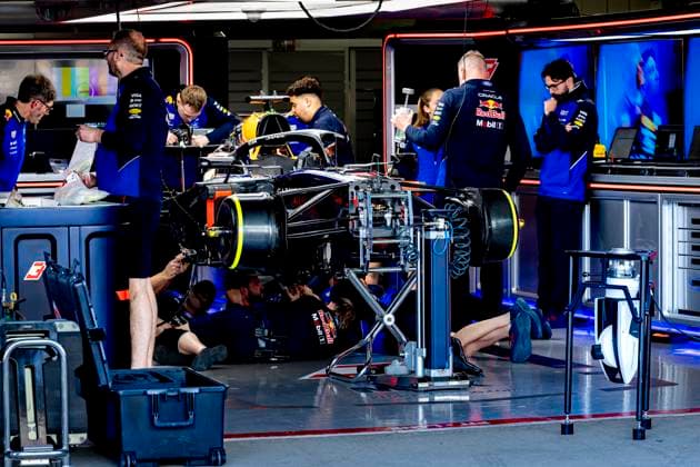 SUZUKA Working on the car of Formula 1 driver Max Verstappen or Oracle Red Bull Racing during the Formula 1 Japan Suzuka Media Day at the Suzuka Formula 1 circuit on March 26, 2025 in Suzuka, Japan Photo by DeFodi Images