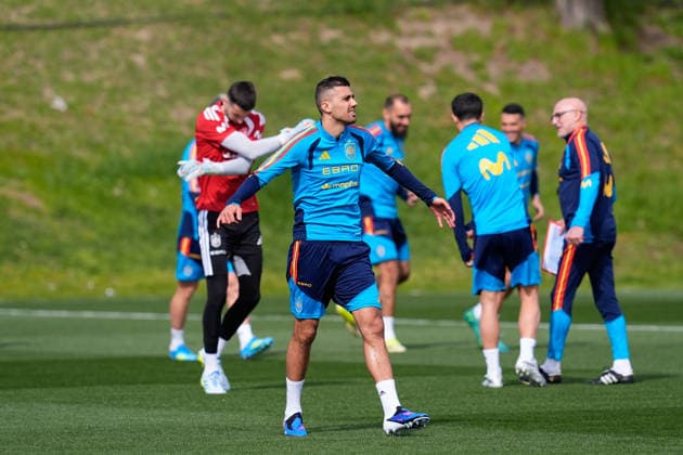 March 26, 2026, Las Rozas, Madrid, Spain: Rodri during the training session of Spain Team ahead of the International Friendly, Länderspiel, Nationalmannschaft match against Serbia at Ciudad del Futbol on March 26, 2026, in Las Rozas, Madrid, Spain. Las Rozas Spain - ZUMAa181 20260326_zaa_a181_003 Copyright: xDennisxAgyemanx