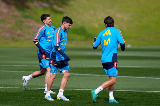 March 26, 2026, Las Rozas, Madrid, Spain: Pedri Gonzalez during the training session of Spain Team ahead of the International Friendly, Länderspiel, Nationalmannschaft match against Serbia at Ciudad del Futbol on March 26, 2026, in Las Rozas, Madrid, Spain. Training Session Of Spain Team - International Friendly - ZUMAa181 20260326_zaa_a181_005 Copyright: xDennisxAgyemanx
