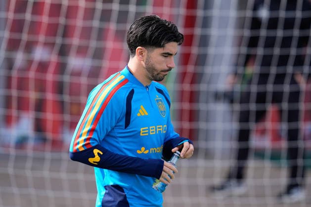 March 26, 2026, Las Rozas, Madrid, Spain: Carlos Soler during the training session of Spain Team ahead of the International Friendly, Länderspiel, Nationalmannschaft match against Serbia at Ciudad del Futbol on March 26, 2026, in Las Rozas, Madrid, Spain. Las Rozas Spain - ZUMAa181 20260326_zaa_a181_014 Copyright: xDennisxAgyemanx