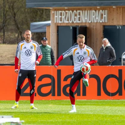 Report 26 03 2026 Final training session of the German mens national team in Herzogenaurach before the match against Switzerland At adidas in Herzogenaurach Waldemar Anton and Chris Führich Herzogenaurach Bavaria Germany