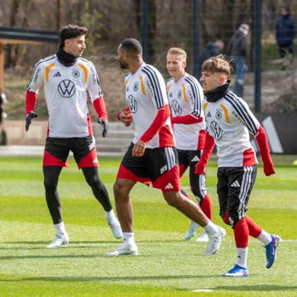 Report 26 03 2026 Final training session of the German mens national team in Herzogenaurach before the match against Switzerland Lennart Karl right new to the national team Herzogenaurach Bavaria Germany