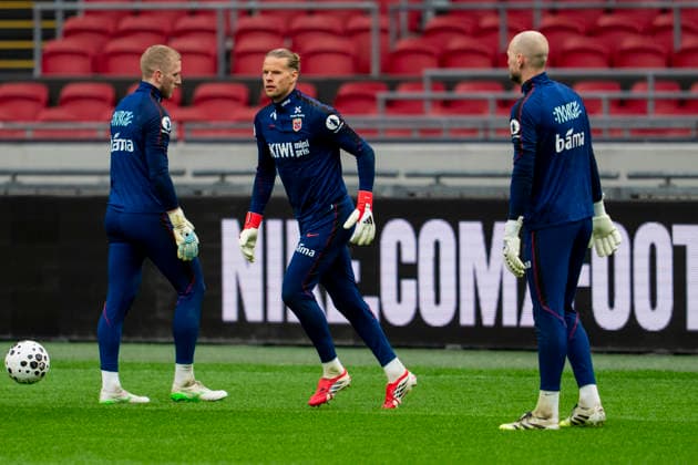 Training with the Norwegian men s national football team Amsterdam , Netherlands 20260326 Egil Selvik, orjan Haskjold Nyland and Viljar Rosholt Myhra during a training session with the Norwegian men s national football team at Johan Cruijff ArenA Photo Fredrik Varfjell NTB Amsterdam Netherlands EDITORIAL USE ONLY RESTRICTED USE FOR BETTING COMPANIES  Copyright: xFredrikxVarfjellx xNTBx