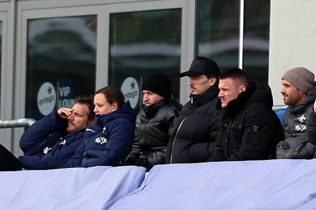 26 03 2026, xrekx, Soccer Test Match, SV Darmstadt 98 1 FC Saarbrücken v l Fabian Nürnberger Nuernberger SV Darmstadt 98 Fraser Hornby SV Darmstadt 98 Marcel Schuhen SV Darmstadt 98 in the stands Tribuene DFL DFB REGULATIONS PROHIBIT ANY USE OF PHOTOGRAPHS as IMAGE SEQUENCES and or QUASI VIDEO Darmstadt