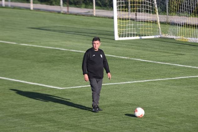 Iranian National Football Team trains in Antalya ANTALYA, TURKIYE - MARCH 26: Head coach of Iranian National Football Team, Amir Ghalenoei leads the training session on the field of the hotel where the team staying at the Belek Tourism Center as they hold a training camp in the Serik district of Antalya Turkiye, on March 26, 2026. Suleyman Elcin Anadolu Antalya Turkey. Editorial use only. Please get in touch for any other usage.  Copyright: x2026xAnadoluxSuleymanxElcinx
