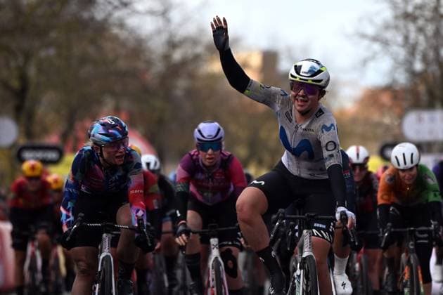 British Carys Lloyd of Movistar Team and pictured crossing the finish line of the Ronde van Brugge women s elite one-day cycling race, 143,7 km from and to Brugge on Thursday 26 March 2026. ELIASxROM  x168978645x