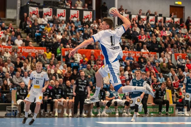 26 03 2026, xdobgx, Handball Daikin HBL, Handball Sport Verein Hamburg Bergischer HC v l Nicolaj Jorgensen Handball Sport Verein Hamburg, 11 throwing, in action, throwing