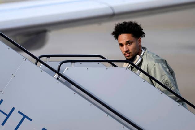 Footballer Kevin Schade boards the plane at Nuremberg Airport before the national teams departure for the international match in Switzerland Basel The first match of the World Cup year is coming up in Switzerland Nuremberg, 26 03 2026 Bavaria Germany Copyright: xDwixAnoraganingrumx