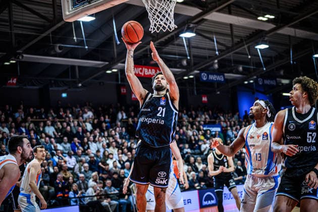 easycredit BBL Basketball Bundesliga 2025 2026 Catch-up match 5 Matchday 26 03 2026 Science City Jena vs Veolia Towers Hamburg Devon Daniels IV Hamburg , Korbleger Sparkassen Arena