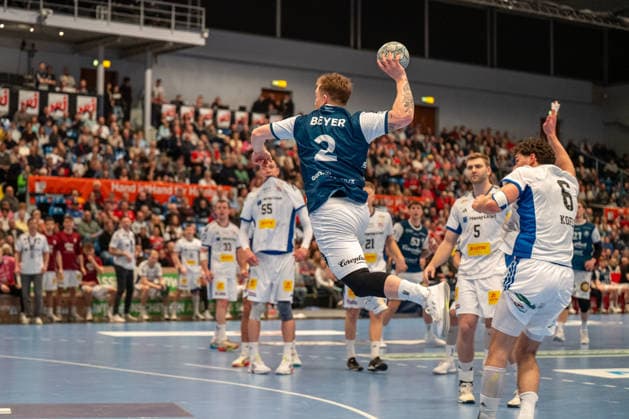 26 03 2026, xdobgx, Handball Daikin HBL, Handball Sport Verein Hamburg Bergischer HC v l Noah Beyer Bergischer HC, 2 throwing, in action, throwing