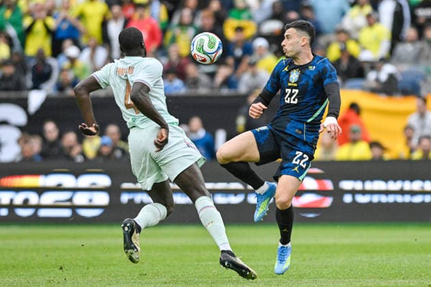 BOSTON, UNITED STATES OF AMERICA - MARCH 26: Gabriel Martinelli of Brazil (R) and Dayot Upamecano of France (L) during an international football friendly between Brazil v France at Gillette Stadium, Boston, USA. (Photo by Andre Ricardo Sports Press Photo) Copyright: xAndrexRicardo SportsxPressxPhotox Sportspressphoto_SPR118552
