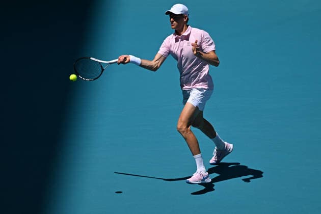 Jannick Sinner v Frances Tiafoe At Miami Open 2026 - USA Jannik Sinner (ITA) during his semi final tround match at the Itau Miami Open in Miami, FL, USA on March 26, 2026. Photo by Corinne Dubreuil ABACAPRESS.COM Miami FL United States  Copyright: xDubreuilxCorinne ABACAx
