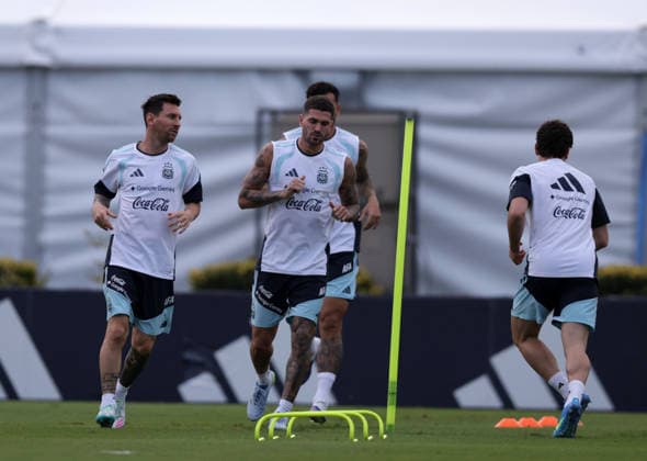 Football, Argentina national team, training and press conference