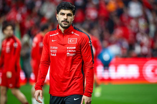 Turkiye vs Romania UEFA European Qualifier KO Play-Off Eren Elmali of Turkiye warms up before the match. Turkiye and Romania faced each other at UEFA European Qualifier KO Play-Off. The match took place in Tupras Stadium on March 26th, 2026. Istanbul Istanbul Turkey Copyright: xBurakxBasturkx