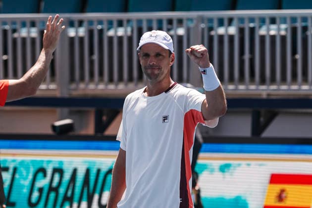 Miami Open Presented by Itau 2026 - March 26 Miami, Florida - March 26: during the match between Marcel Granollers (Spain) Horacio Zeballos (Argentina) vs Hugo Nys (Monaco) Edouard Roger-Vasselin (France) on day 10 of the Miami Open at Hard Rock Stadium on March 26, 2026 in Miami, Florida, United States. Copyright: xLatinxSportxImagesx