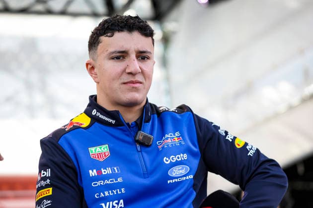 F1 - JAPANESE GRAND PRIX 2026 HADJAR Isack (fra), Red Bull Racing Ford RB22, portrait during the Formula 1 Japanese Grand Prix 2026, 3rd round of the 2026 Formula One World Championship, WM, Weltmeisterschaft from March 27 to 29, 2026 on the Suzuka Circuit, in Suzuka, Japan - SuzukaJapan  Copyright: xXavixBonillax