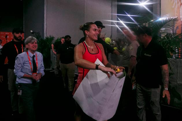 Miami Open Presented by Itau 2026 - March 26 Miami, Florida - March 26: play, react and celebrate during the match between Aryna Sabalenka of Rusia and Elena Rybakina of Kazakhstan of Argentina on day 10 of the Miami Open at Hard Rock Stadium on March 26, 2026 in Miami, Florida, United States. Copyright: xLatinxSportxImagesx
