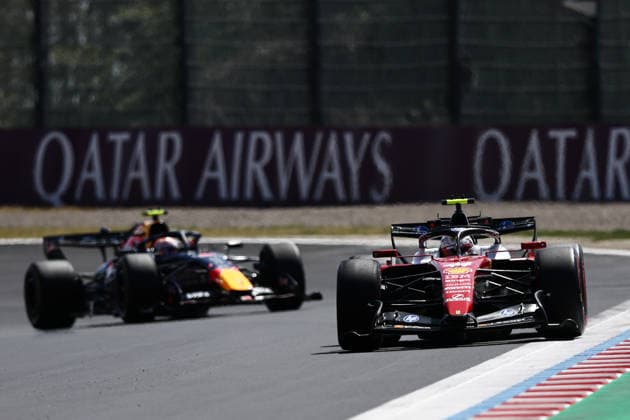 F1 Japanese Grand Prix 2026 Practice 1 Lewis Hamilton of Ferrari and Isack Hadjar of Red Bull Racing during the first practice ahead of the Formula 1 Japanese Grand Prix at Suzuka Circuit in Suzuka, Japan on March 27, 2026. Suzuka Japan  Copyright: xJakubxPorzyckix originalFilename:porzycki-f1japane260327_npMho.jpg