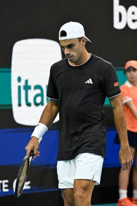 MIAMI GARDENS, FL - MARCH 26: Francisco Cerundolo of Argentina reacts after the point, playing against, Alexander Zverev of Germany, during the men™s quarterfinal match of the Miami Open on March 26, 2026, Hard Rock Stadium in Miami Gardens, Florida. (Photo by Michele Eve Sandberg Icon Sportswire) TENNIS: MAR 26 Miami Open EDITORIAL USE ONLY Icon2603260597