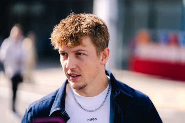 Formula 1 Aramco Japanese Grand Prix 2026 - Paddock LIAM LAWSON (NZL) of Visa Cash App Racing Bulls Formula One Team 30 on Friday during the 2026 Formula 1 Aramco Japanese Grand Prix at the Suzuka Circuit on March 27, 2026. Photo by Antoine Lapeyre ABACAPRESS.COM Suzuka Japan  Copyright: xLapeyrexAntoine ABACAx