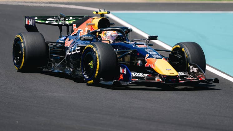 Formula 1 Aramco Japanese Grand Prix 2026 - Practice Session ISACK HADJAR (FRA) of Oracle Red Bull Racing 6 on Friday during the 2026 Formula 1 Aramco Japanese Grand Prix at the Suzuka Circuit on March 27, 2026. Photo by Antoine Lapeyre ABACAPRESS.COM Suzuka Japan  Copyright: xLapeyrexAntoine ABACAx