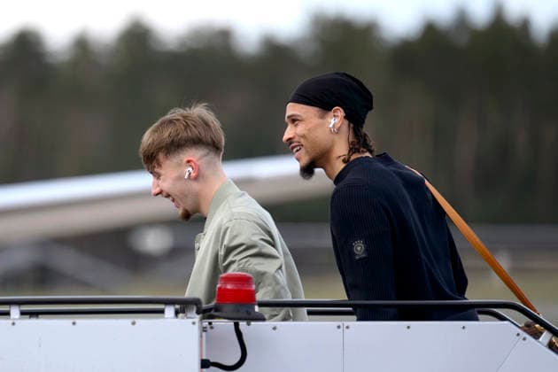 Footballers Lennart Karl and Leroy Sane board the plane at Nuremberg Airport ahead of the national teams departure for the international match in Switzerland Basel The first match of the World Cup year is coming up in Switzerland Nuremberg, 26 03 2026 Bavaria Germany Copyright: xDwixAnoraganingrumx