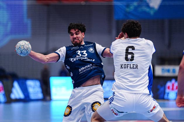 Eloy Morante Maldonado Bergischer HC, 33 , Elias Kofler Handball Sport Verein Hamburg, 06 GER, Handball Sport Verein Hamburg vs Bergischer HC, Handball, 1 Bundesliga, Matchday 26, Season 2025 2026, 26 03 2026 GER, Handball Sport Verein Hamburg vs Bergischer HC, Handball, 1 Bundesliga, Matchday 26, Season 2025 2026, 26 03 2026 Hamburg Copyright: xEibner-Pressefoto MarcelxvonxFehrnx EP_MFN