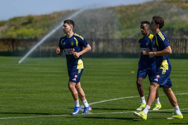 260327 Roony Bardghji of the Swedish national football team at a training session on March 27, 2026 in Valencia Photo Joel Marklund BILDBYRAN code JM JM0811 bbeng fotboll football soccer fotball vm kval fifa world cup qualifier träning practice training sverige sweden sverige a  Copyright: JOELxMARKLUND BB260327JM010