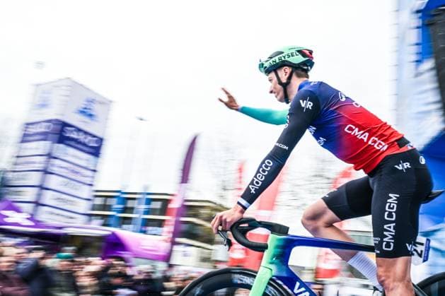 Belgian Oliver Naesen of Decathlon CMA CGM Team pictured at the start of the E3 Saxo Bank Classic one day cycling race, 208,8km from and to Harelbeke, on Friday 27 March 2026. DAVIDxPINTENS  x169054266x