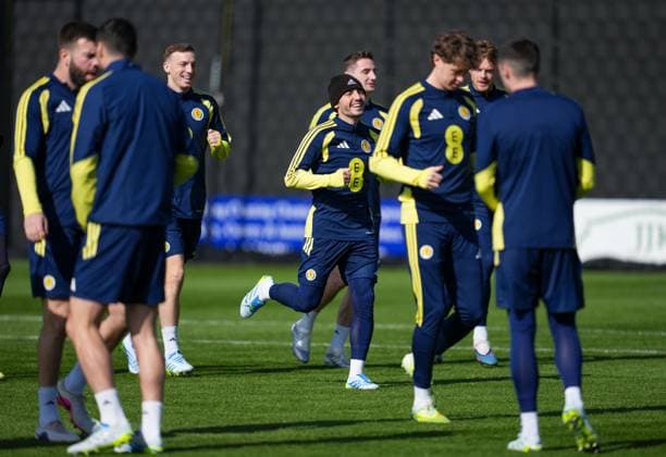 Billy Gilmour of Scotland with team mates. Scotland Training Session, International Friendly, Länderspiel, Nationalmannschaft Football, Hampden Park, Glasgow, Scotland, UK - 27 Mar 2026Glasgow Hampden Park United Kingdom EDITORIAL USE ONLY No use with unauthorised audio, video, data, fixture lists, club league logos or live services. Online in-match use limited to 120 images, no video emulation. No use in betting, games or single club league player publications. Copyright: xStuartxWallace Shutterstockx 16788915m