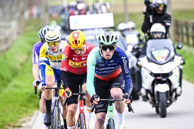 Belgian Stan Dewulf of Decathlon CMA CGM Team pictured in action during the E3 Saxo Bank Classic one day cycling race, 208,8km from and to Harelbeke, on Friday 27 March 2026. JASPERxJACOBS  x169071242x