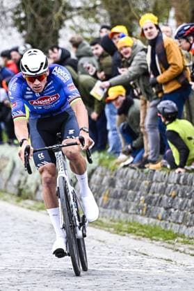 Dutch Mathieu van der Poel of Alpecin-Premier Tech pictured in action during the E3 Saxo Bank Classic one day cycling race, 208,8km from and to Harelbeke, on Friday 27 March 2026. JASPERxJACOBS  x169087618x