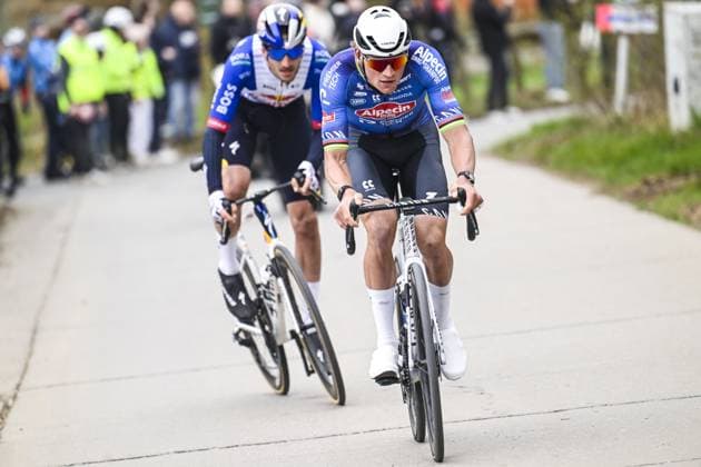 Dutch Mathieu van der Poel of Alpecin-Premier Tech pictured in action during the E3 Saxo Bank Classic one day cycling race, 208,8km from and to Harelbeke, on Friday 27 March 2026. POOLxNICOxVEREECKEN  x169090443x