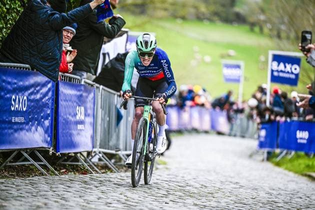 Belgian Stan Dewulf of Decathlon CMA CGM Team pictured in action during the E3 Saxo Bank Classic one day cycling race, 208,8km from and to Harelbeke, on Friday 27 March 2026. JASPERxJACOBS  x169094772x
