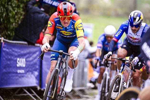Danish Mads Pedersen of Lidl-Trek pictured in action during the E3 Saxo Bank Classic one day cycling race, 208,8km from and to Harelbeke, on Friday 27 March 2026. JASPERxJACOBS  x169095448x