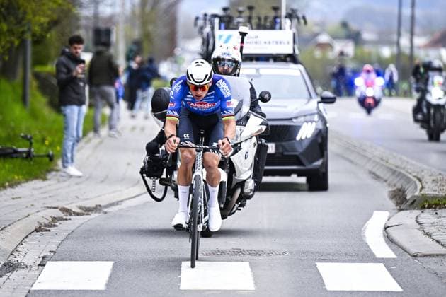 Dutch Mathieu van der Poel of Alpecin-Premier Tech pictured in action during the E3 Saxo Bank Classic one day cycling race, 208,8km from and to Harelbeke, on Friday 27 March 2026. JASPERxJACOBS  x169095455x