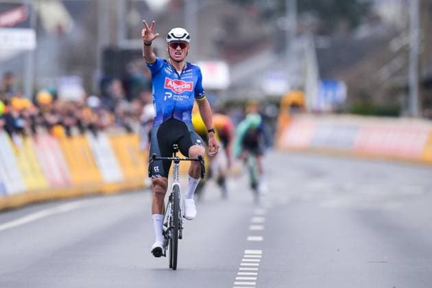 Dutch Mathieu van der Poel of Alpecin-Premier Tech celebrates as he crosses the finish line to win the E3 Saxo Bank Classic one day cycling race, 208,8km from and to Harelbeke, on Friday 27 March 2026. DAVIDxPINTENS  x169096163x