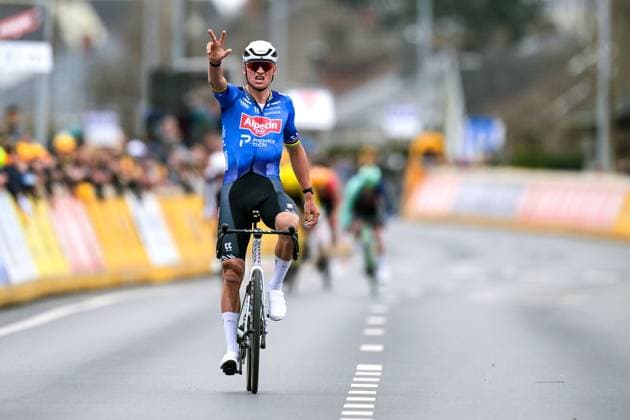 Dutch Mathieu van der Poel of Alpecin-Premier Tech celebrates as he crosses the finish line to win the E3 Saxo Bank Classic one day cycling race, 208,8km from and to Harelbeke, on Friday 27 March 2026. DAVIDxPINTENS  x169096657x